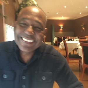 Meet your Posher, Robert